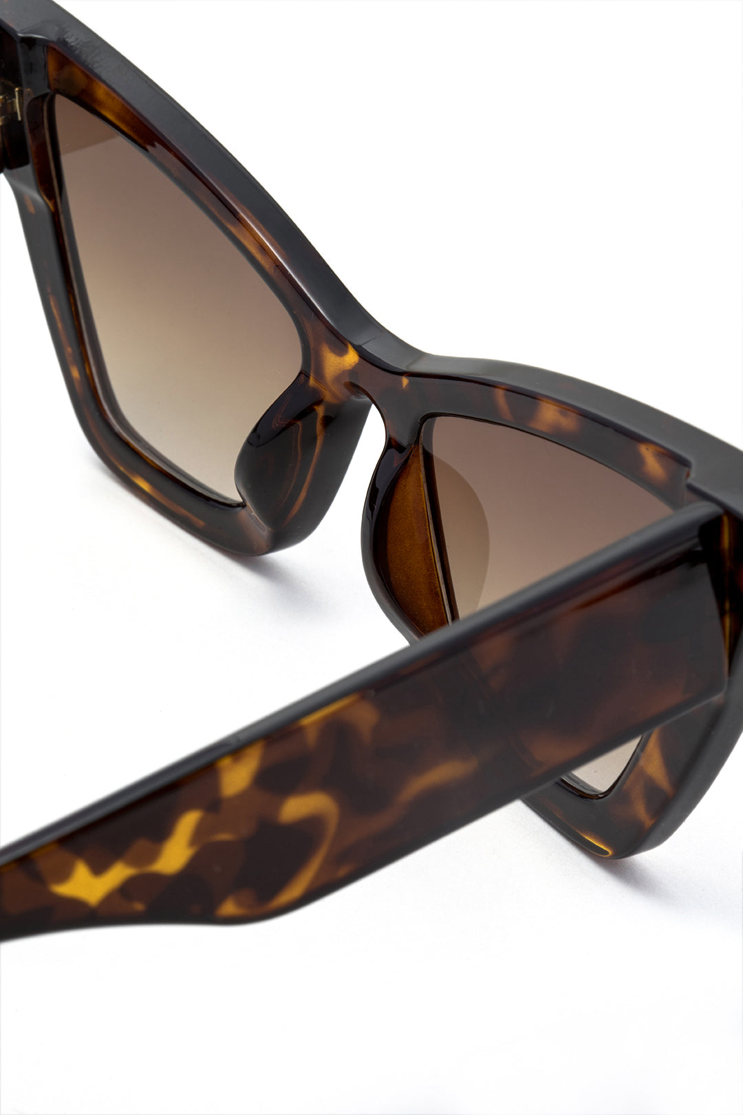 Leopard Angled Cat Eye Frame Sunglasses