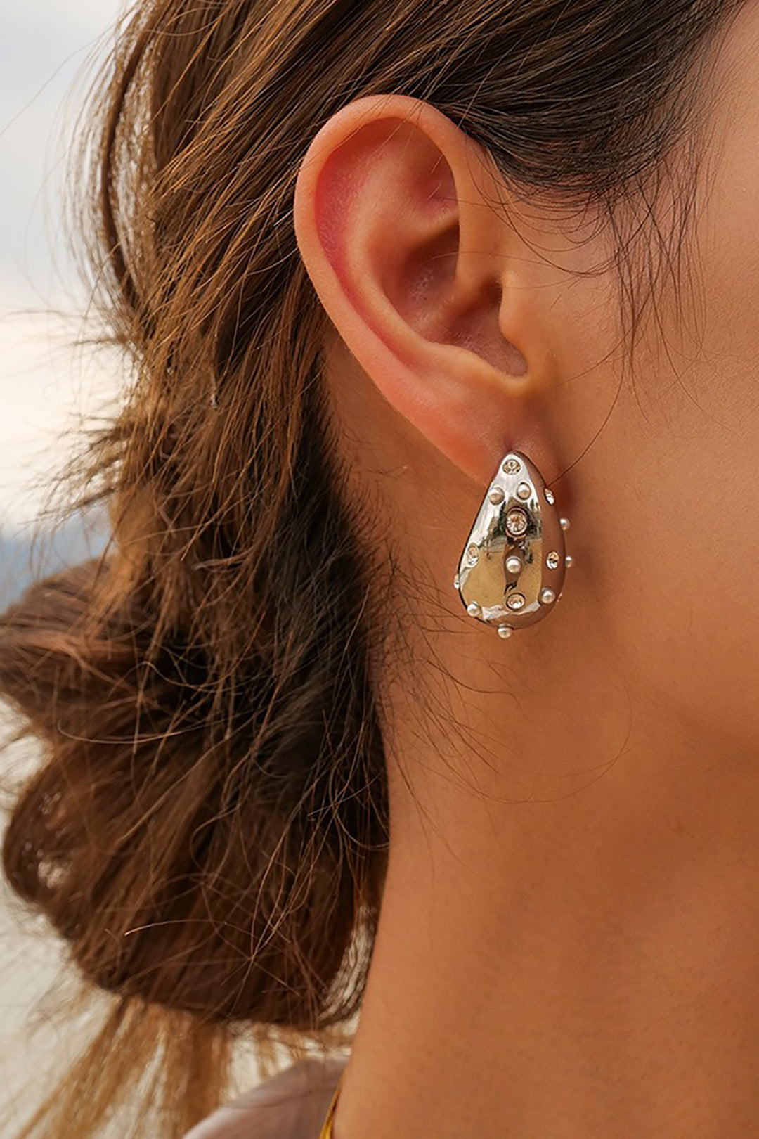 Rhinestone Embellished Water Drop Earrings